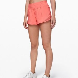 Lululemon Hotty Hot short